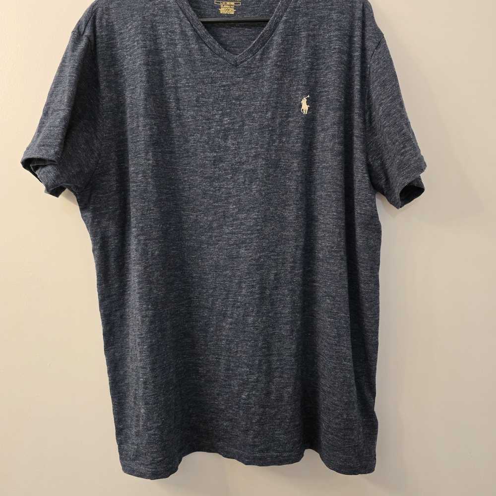 Like New Polo Ralph Lauren V-Neck T-shirt - Classic Fit in 100% Cotton in Size L